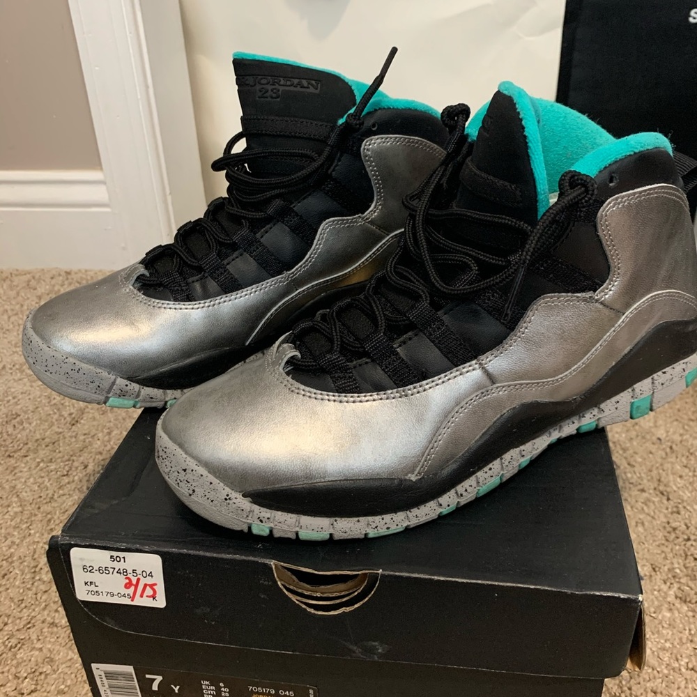 Retro Jordan 10 (Lady Liberty)